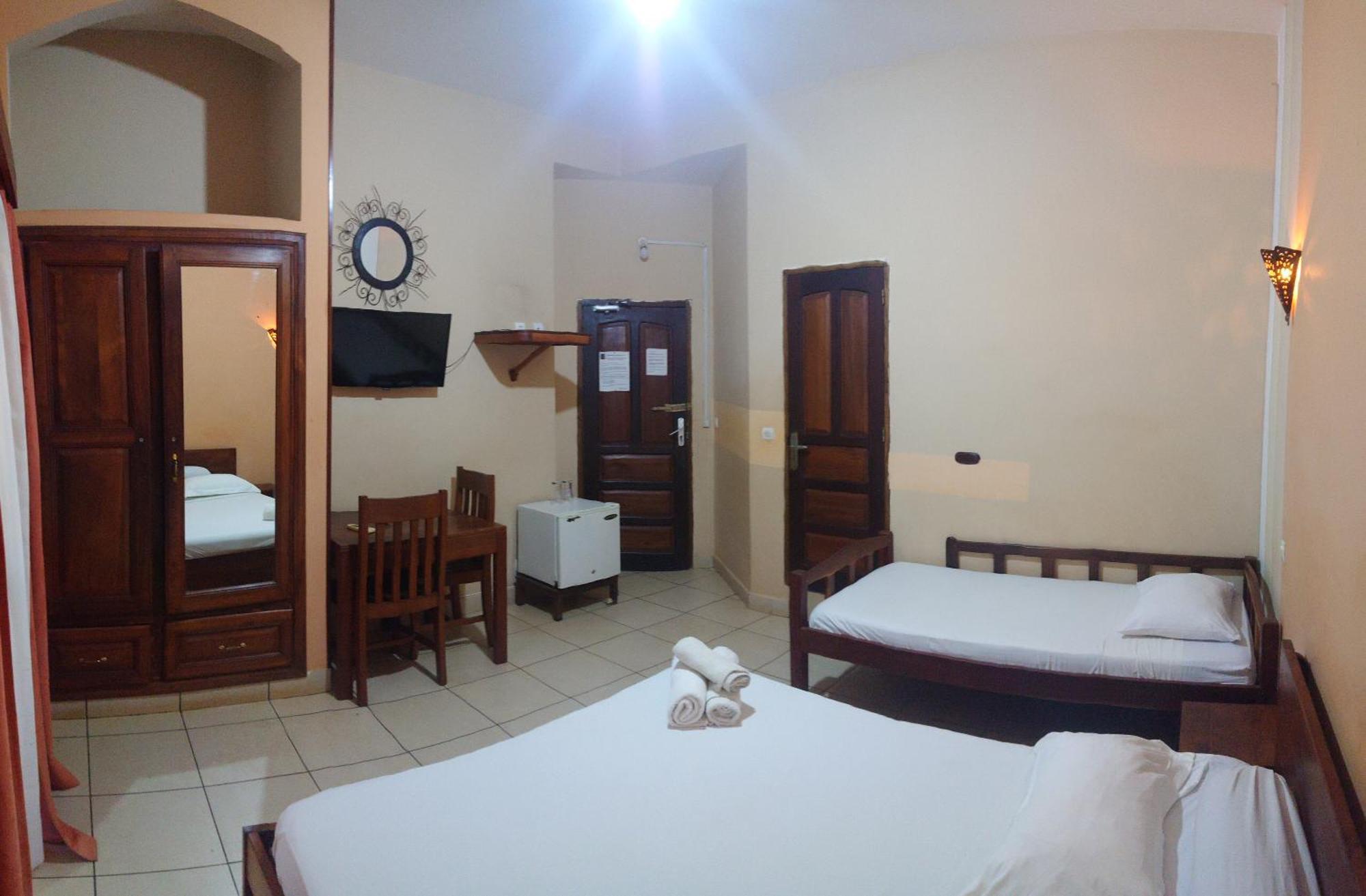 Central Hotel Antsiranana Zewnętrze zdjęcie